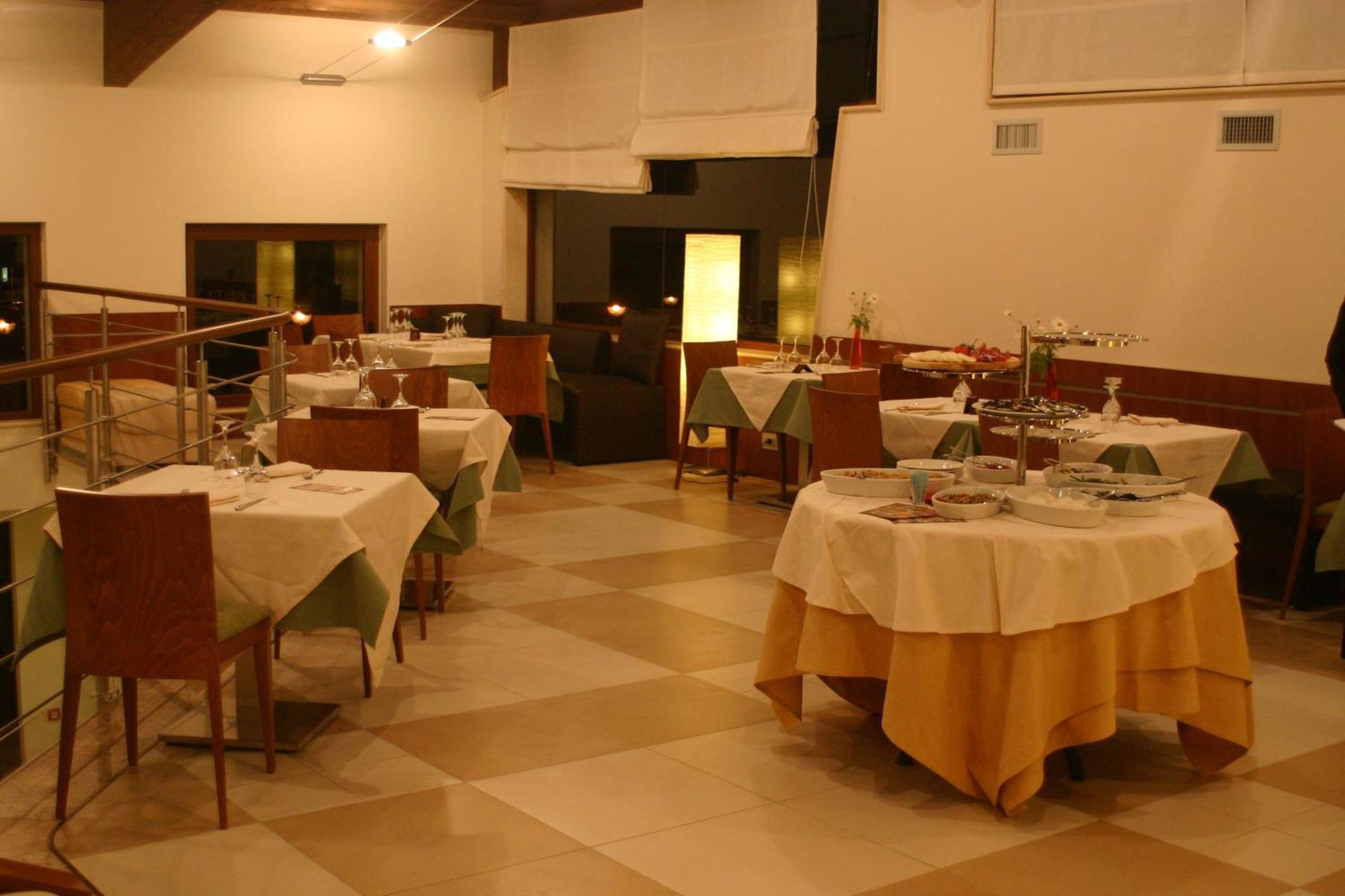 Hermes Hotel Policoro Luaran gambar