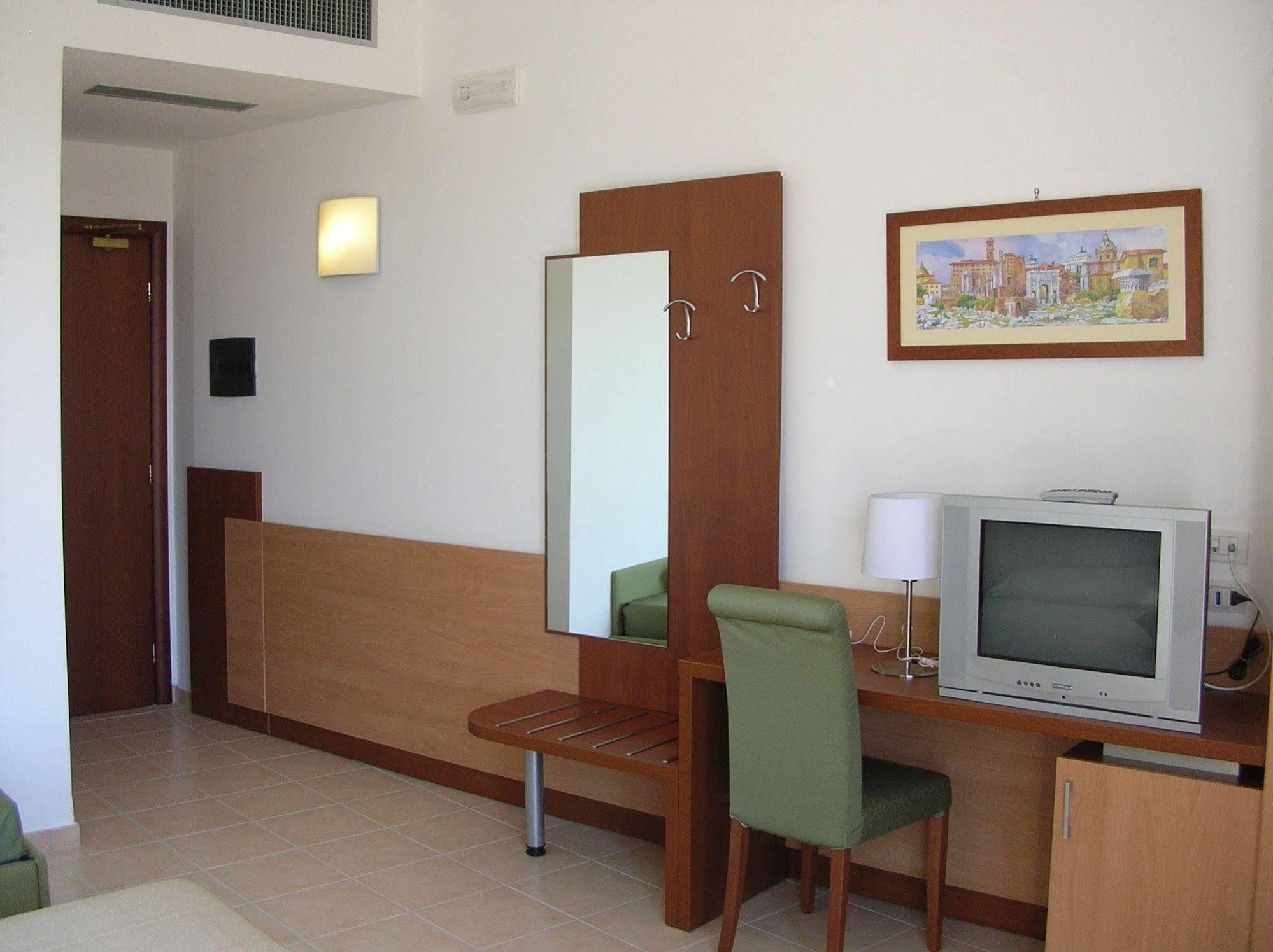Hermes Hotel Policoro Luaran gambar